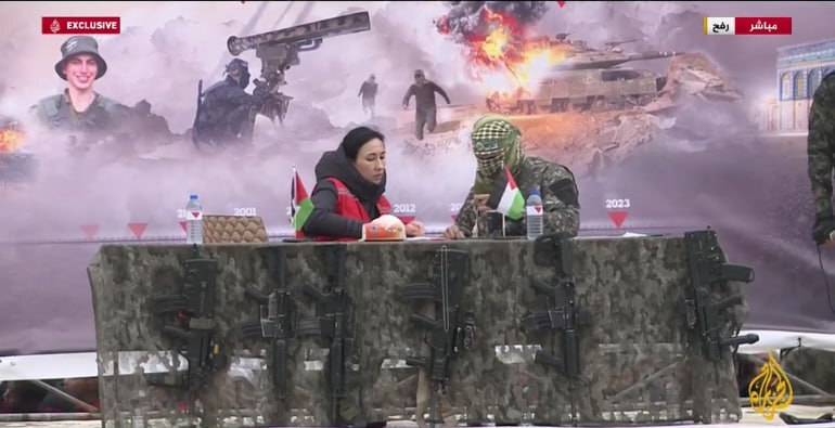 هفتمین مرحله تبادل زندانیان؛ صدها اسیر فلسطینی آزاد میشوند هفتمین مرحله تبادل زندانیان؛ صدها اسیر فلسطینی آزاد میشوند