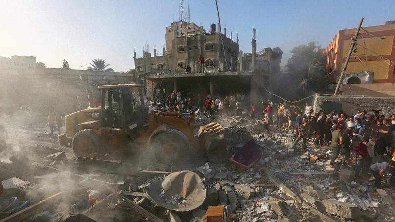 ترکیب سمی و مرگبار آوار، آزبست و مهمات منفجر نشده؛ غزه بر لبه پرتگاه فاجعهای دیگر ترکیب سمی و مرگبار آوار، آزبست و مهمات منفجر نشده؛ غزه بر لبه پرتگاه فاجعهای دیگر