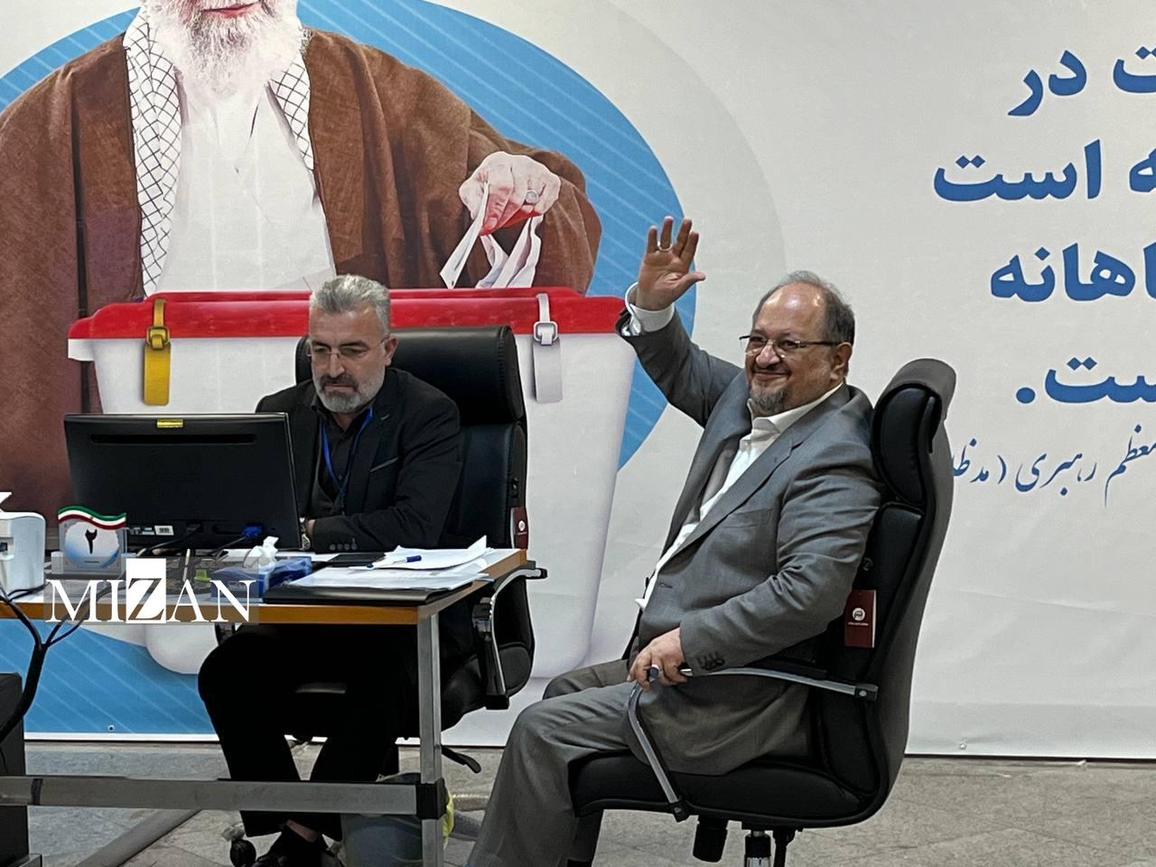 آخرین اخبار انتخابات ریاست جمهوری ۱۴۰۳/ پوشش کامل اخبار و حواشی چهارمین روز ثبتنام کاندیداها آخرین اخبار انتخابات ریاست جمهوری ۱۴۰۳/ پوشش کامل اخبار و حواشی چهارمین روز ثبتنام کاندیداها