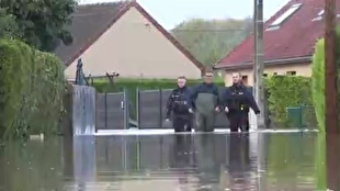 باران شدید خانه‌ها را در شمال فرانسه زیر آب برد