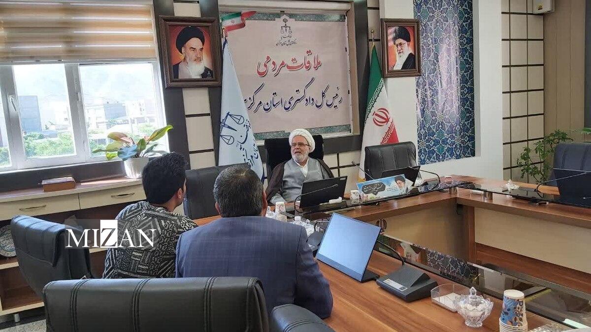 رئیس کل دادگستری استان مرکزی به مشکلات ۲۳ نفر از مراجعان رسیدگی کرد