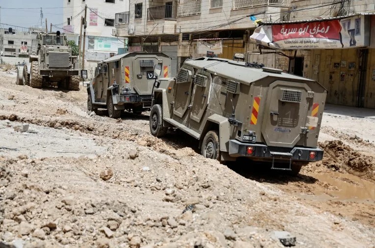 افزایش شمار شهدای «جنین» به ۸ نفر؛ بیمارستان العوده در محاصره نظامیان صهیونیست افزایش شمار شهدای «جنین» به ۸ نفر؛ بیمارستان العوده در محاصره نظامیان صهیونیست
