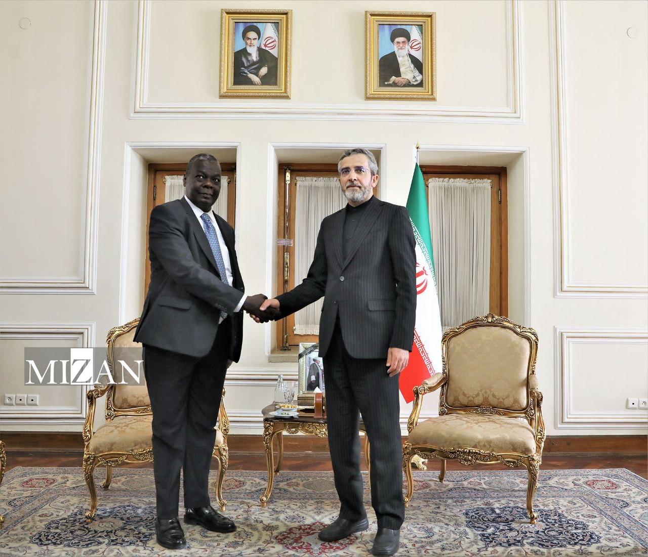 دیدار وزیر خارجه سودان و فرستاده ویژه رئیسجمهور کوبا با باقری دیدار وزیر خارجه سودان و فرستاده ویژه رئیسجمهور کوبا با باقری