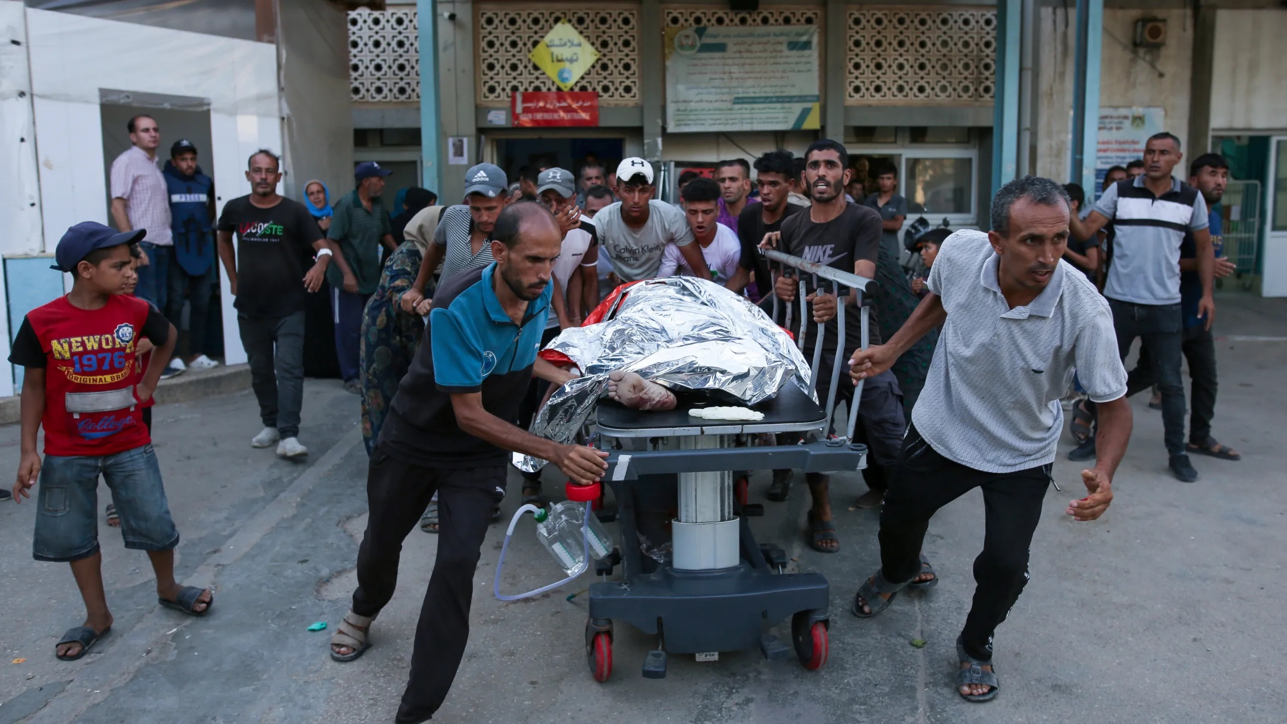 مراکز درمانی غزه در آستانه فروپاشی مراکز درمانی غزه در آستانه فروپاشی