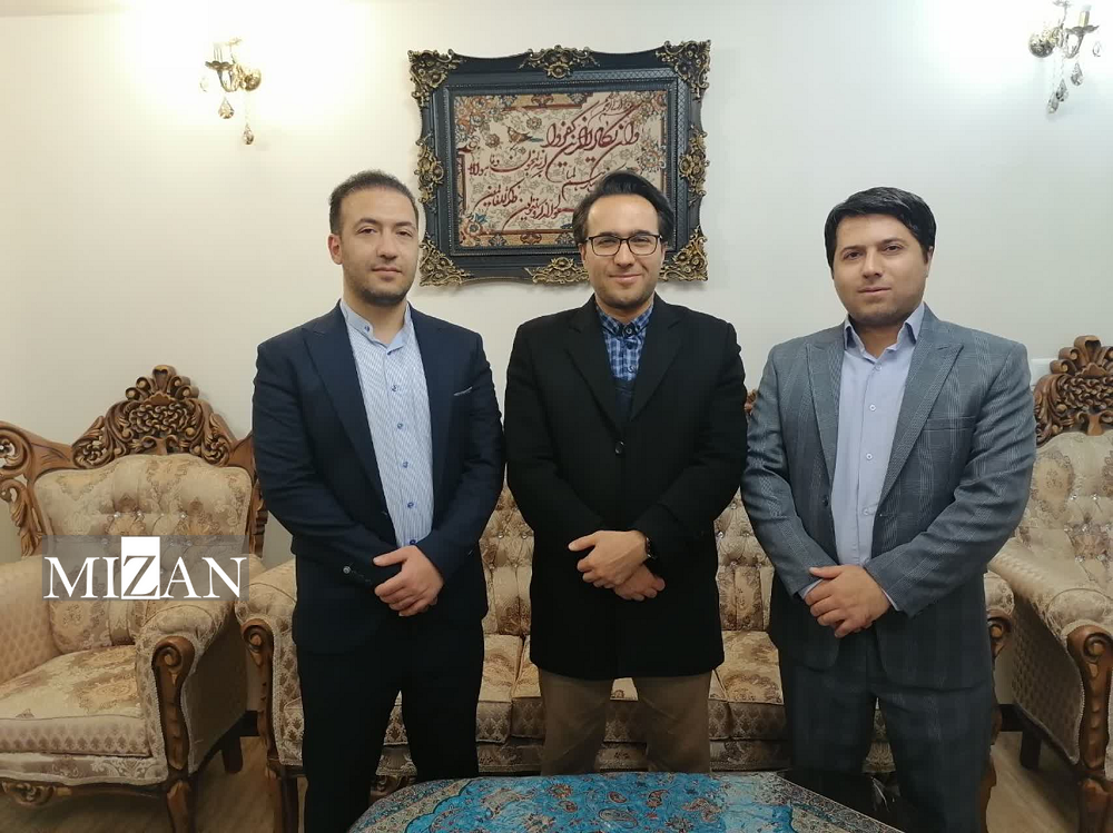 گفتوگو با ۳ برادر قاضی/ از کشاورزی و زنبورداری تا تلاش برای احقاق حق/ پشت به پشت هم گرهگشای مردماند در راه عدالت گفتوگو با ۳ برادر قاضی/ از کشاورزی و زنبورداری تا تلاش برای احقاق حق/ پشت به پشت هم گرهگشای مردماند در راه عدالت