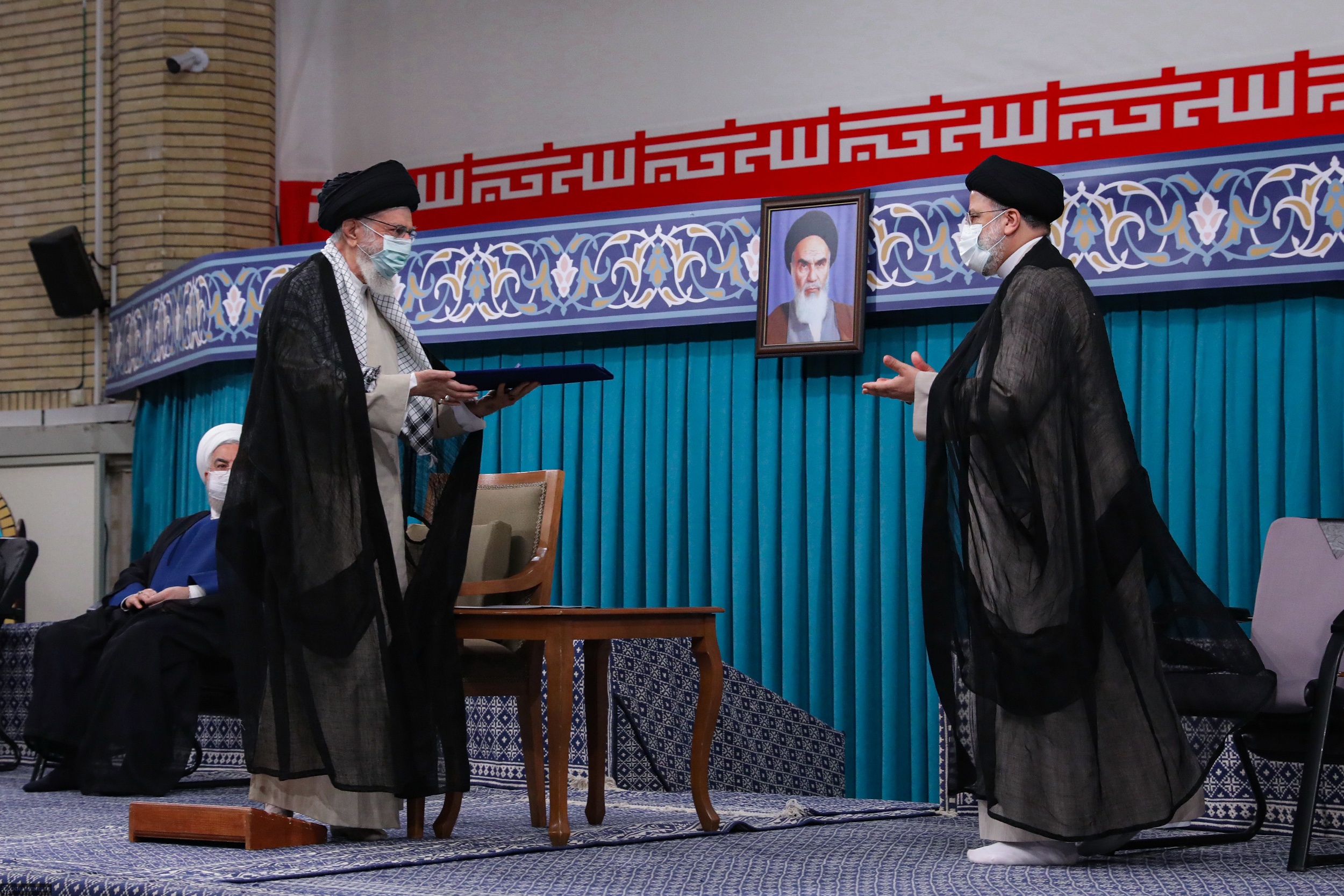 مروری بر تاریخچه انتخابات ریاست جمهوری در ایران مروری بر تاریخچه انتخابات ریاست جمهوری در ایران