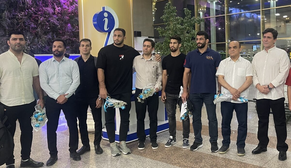 حضور اعضای تیم ملی کشتی آزاد در مشهد مقدس