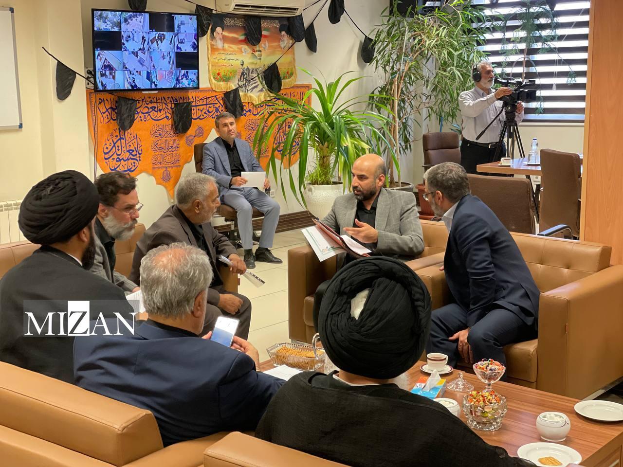 معاونان معاون اول قوه قضاییه با حضور در مرکز ارتباطات مردمی قوه قضاییه به مشکلات حقوقی و قضایی ۲۰ نفر از مراجعان رسیدگی کردند معاونان معاون اول قوه قضاییه با حضور در مرکز ارتباطات مردمی قوه قضاییه به مشکلات حقوقی و قضایی ۲۰ نفر از مراجعان رسیدگی کردند