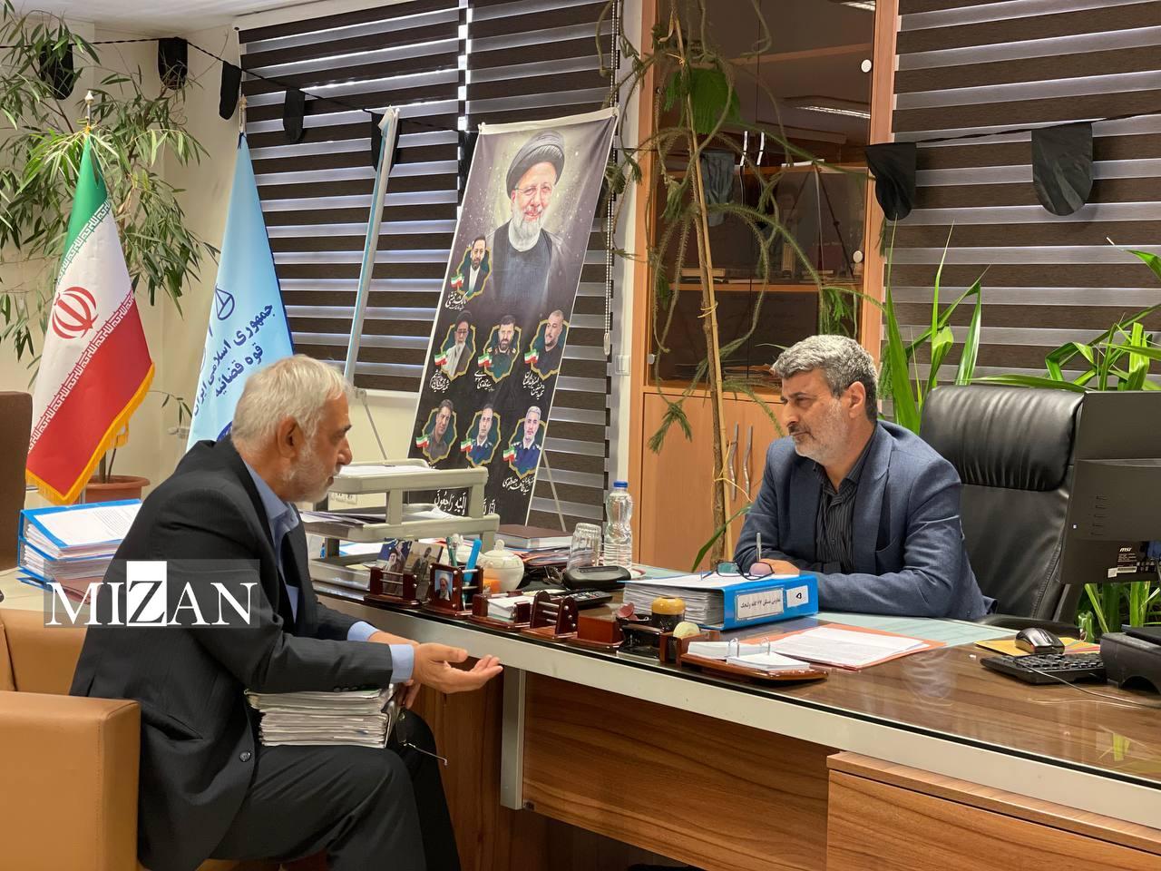 معاونان معاون اول قوه قضاییه با حضور در مرکز ارتباطات مردمی قوه قضاییه به مشکلات حقوقی و قضایی ۲۰ نفر از مراجعان رسیدگی کردند معاونان معاون اول قوه قضاییه با حضور در مرکز ارتباطات مردمی قوه قضاییه به مشکلات حقوقی و قضایی ۲۰ نفر از مراجعان رسیدگی کردند