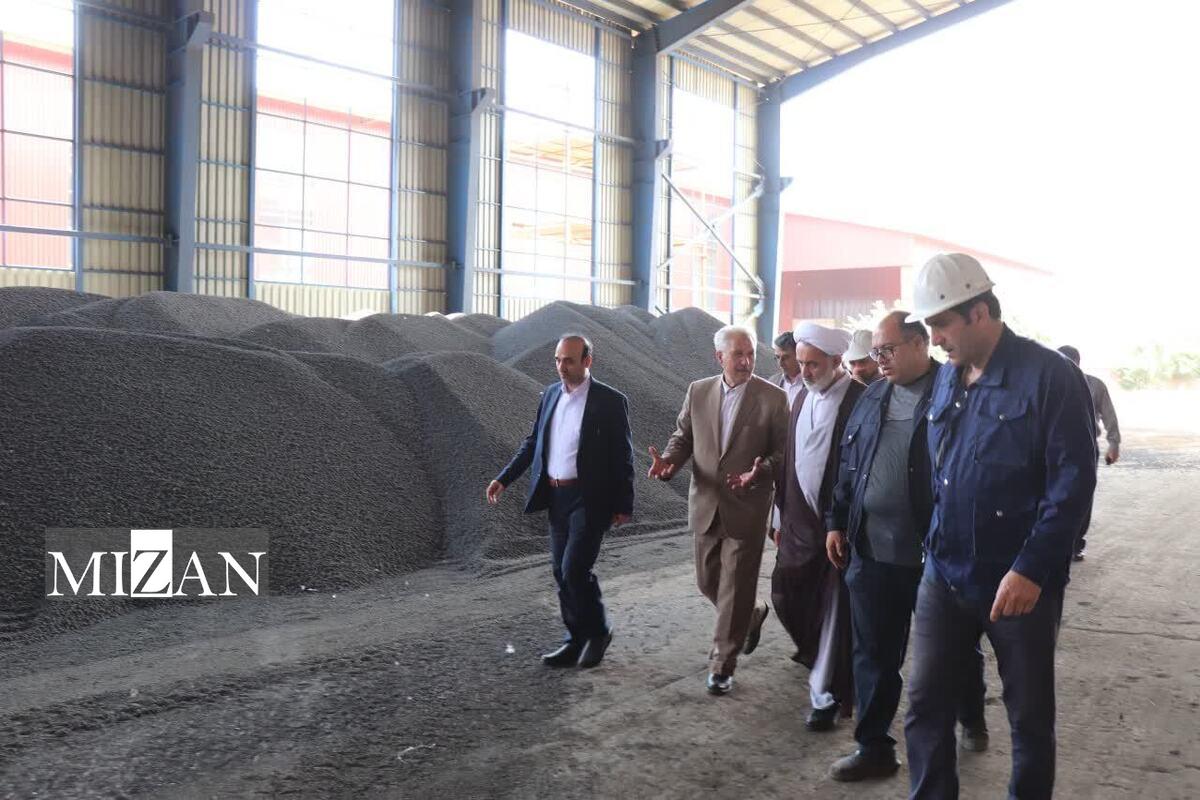 رئیس کل دادگستری اردبیل برای حمایت از تولید از شهرک صنعتی استان بازدید کرد