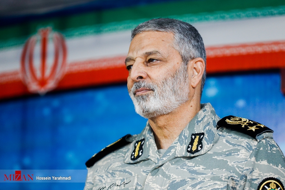 فرمانده کل ارتش: حضور در انتخابات وظیفه ملی و تکلیف شرعی است