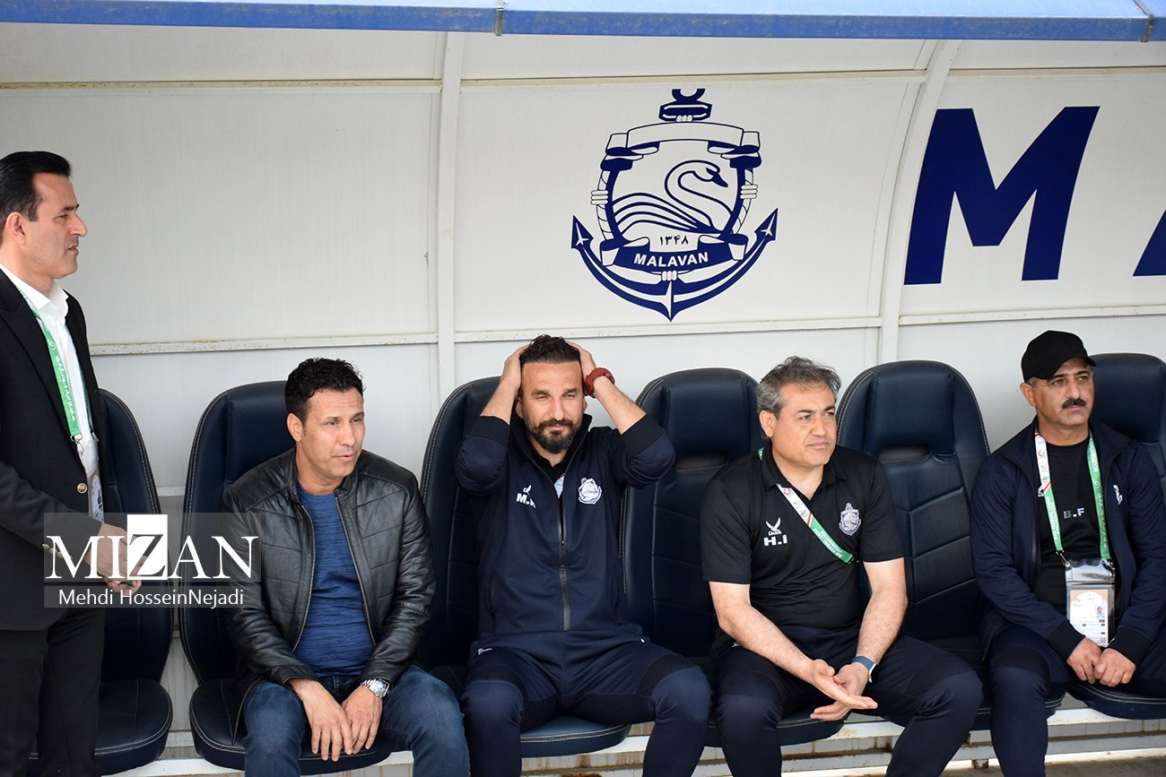 از ارتباط بد دقیقی با هواداران ملوان تا پردهبرداری از دلیل سقوط پیکان به لیگ یک/ قربانی: ویژهترین اتفاق برای انزلیچیها بازگشت زارع بود از ارتباط بد دقیقی با هواداران ملوان تا پردهبرداری از دلیل سقوط پیکان به لیگ یک/ قربانی: ویژهترین اتفاق برای انزلیچیها بازگشت زارع بود