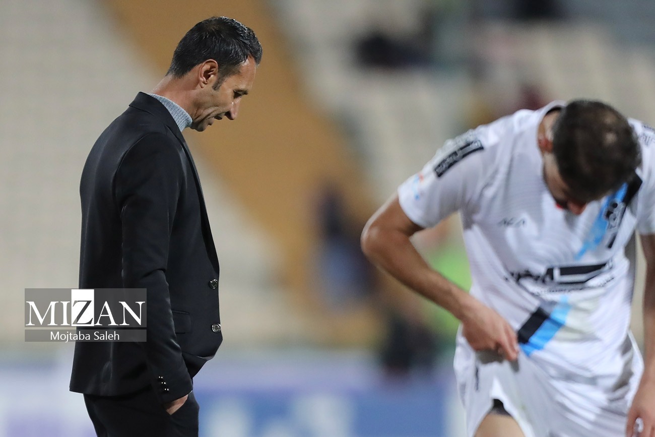 از ارتباط بد دقیقی با هواداران ملوان تا پردهبرداری از دلیل سقوط پیکان به لیگ یک/ قربانی: ویژهترین اتفاق برای انزلیچیها بازگشت زارع بود از ارتباط بد دقیقی با هواداران ملوان تا پردهبرداری از دلیل سقوط پیکان به لیگ یک/ قربانی: ویژهترین اتفاق برای انزلیچیها بازگشت زارع بود