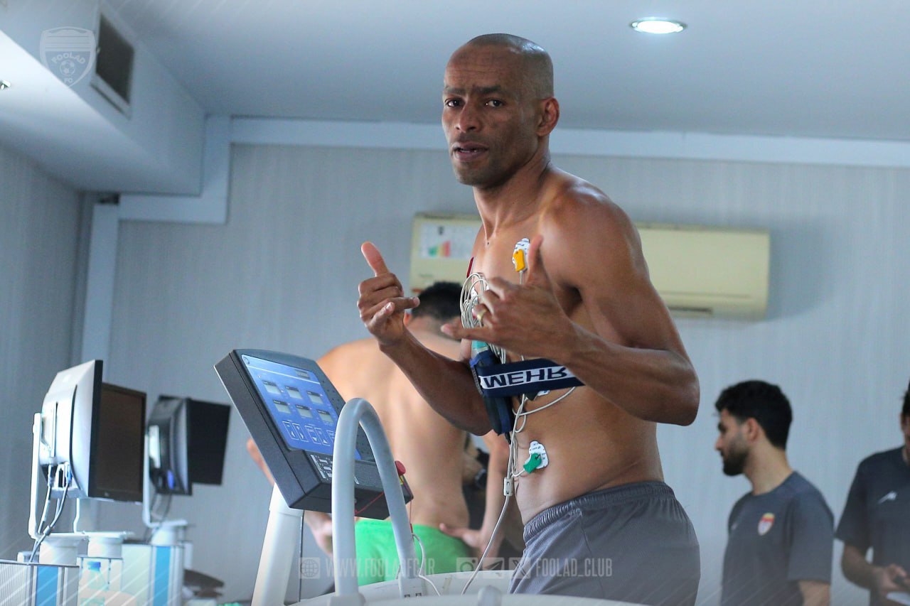 فولادیها قبل از رفتن به دبی، به ایفمارک رفتند + عکس فولادیها قبل از رفتن به دبی، به ایفمارک رفتند + عکس