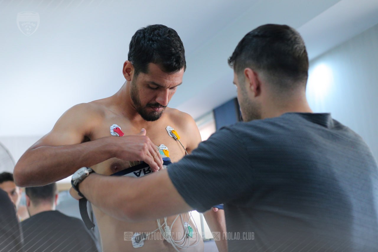 فولادیها قبل از رفتن به دبی، به ایفمارک رفتند + عکس فولادیها قبل از رفتن به دبی، به ایفمارک رفتند + عکس