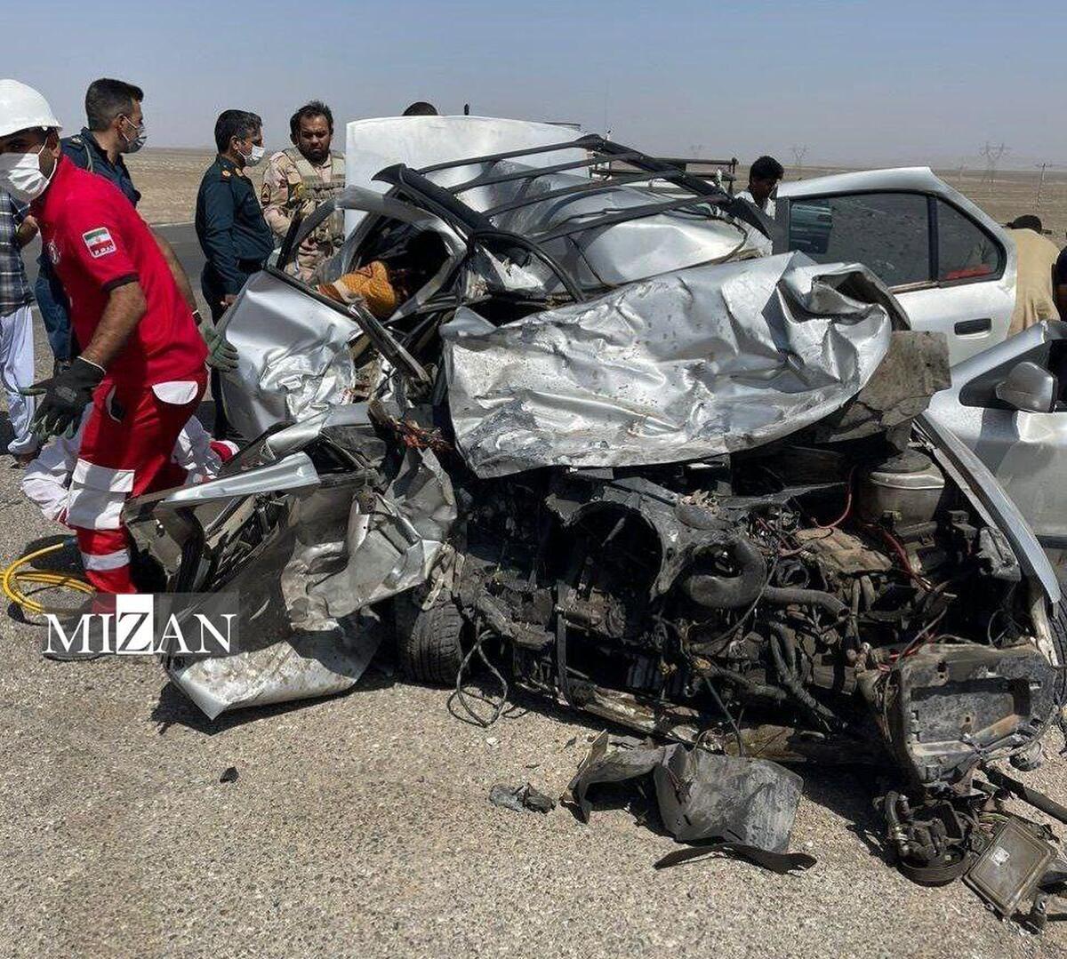 تصادف پراید و سمند در جاده زاهدان ۴ کشته و ۴ مصدوم به همراه داشت