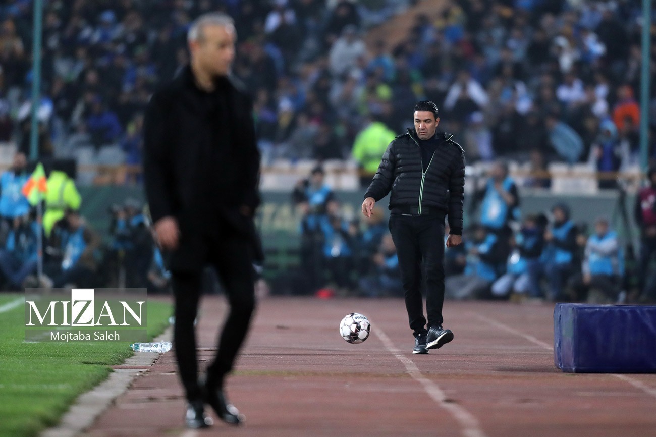 پایان حواشی یا آتش زیر خاکستر برای جواد لالیگایی؟/ فرار رو به جلو مدیران استقلال و شکست موقت دلالان پایان حواشی یا آتش زیر خاکستر برای جواد لالیگایی؟/ فرار رو به جلو مدیران استقلال و شکست موقت دلالان