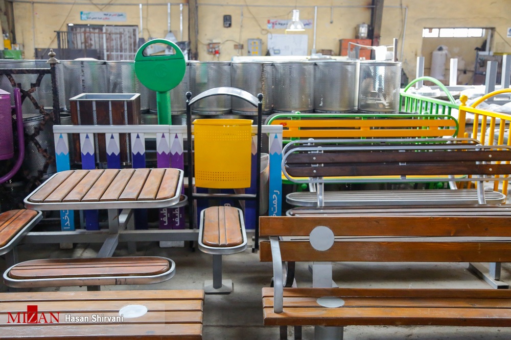 کاهش خطر تکرار جرم از طریق بازاجتماعی کردن زندانیان/ اشتغال زایی برای ۲۰ نفر از مددجویان استان کرمان در پروژههای عمرانی و خدمات شهری کاهش خطر تکرار جرم از طریق بازاجتماعی کردن زندانیان/ اشتغال زایی برای ۲۰ نفر از مددجویان استان کرمان در پروژههای عمرانی و خدمات شهری