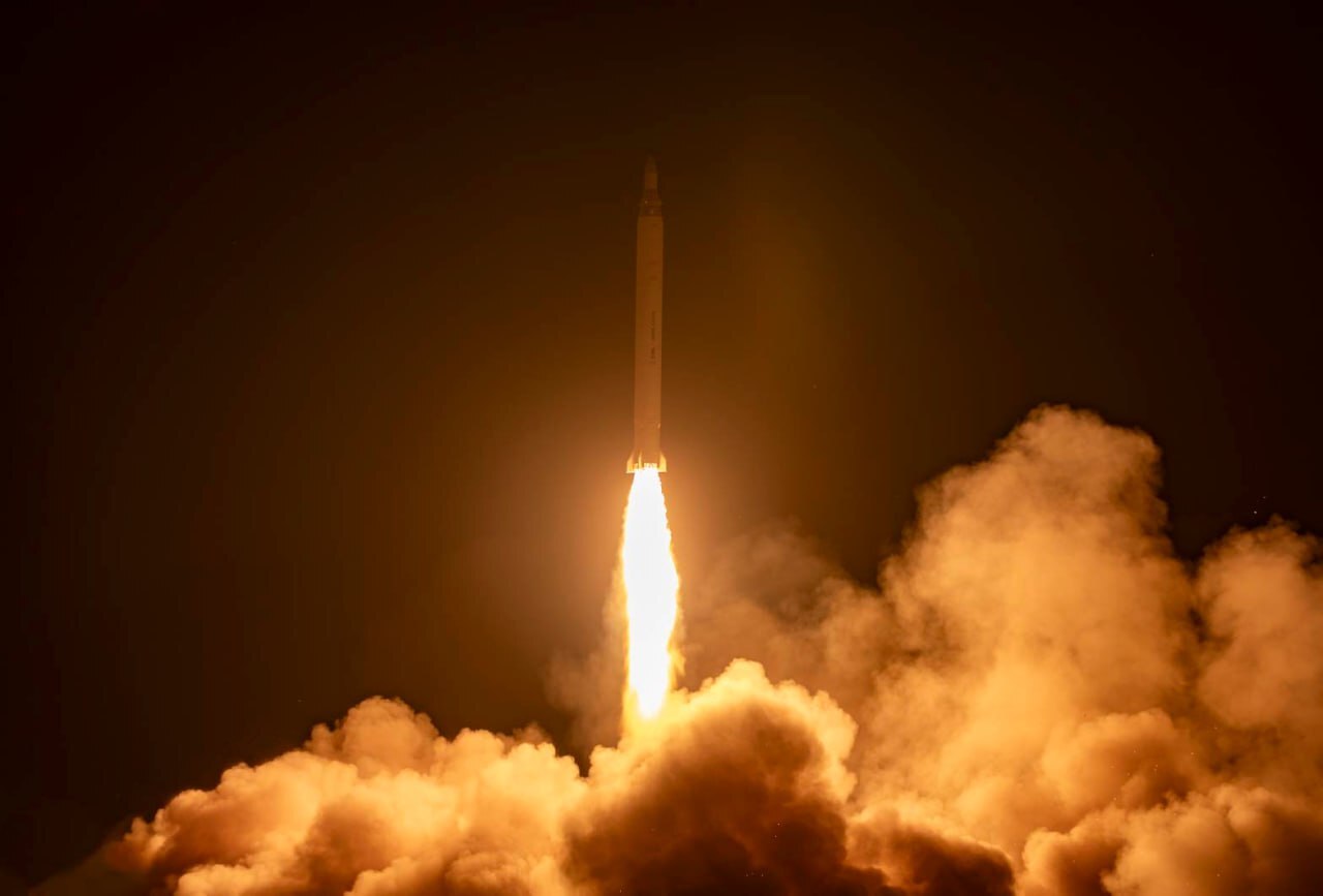 تصاویر شلیک موشک عماد به سمت قلب سرزمینهای اشغالی تصاویر شلیک موشک عماد به سمت قلب سرزمینهای اشغالی