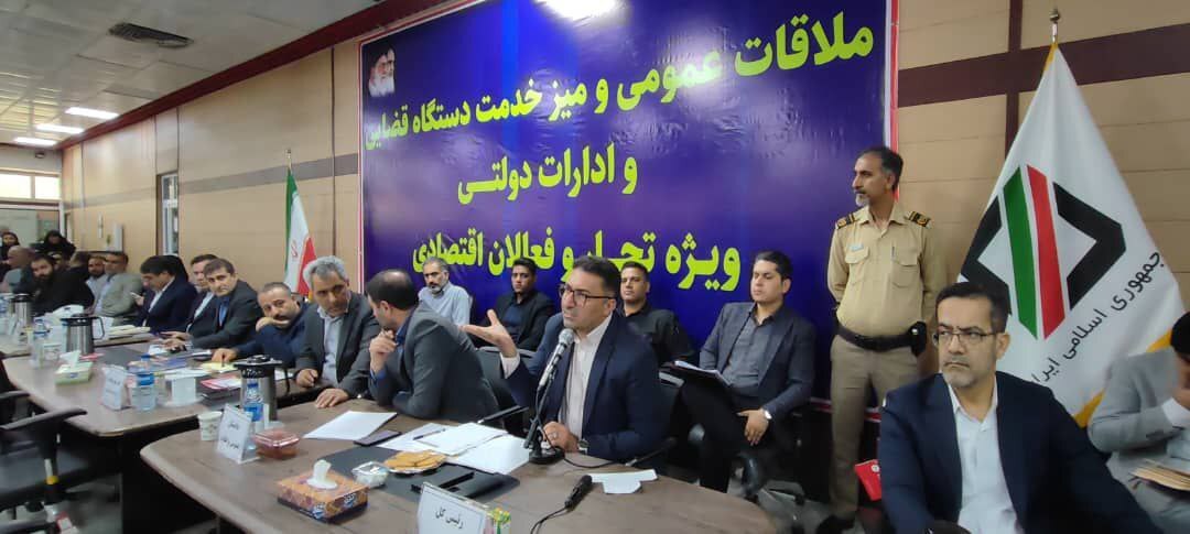 دستور قضایی برای ترخیص ۵ هزار دستگاه خودرو خارجی و ۲ هزار تن برنج وارداتی از بندر شهید رجایی صادر شد دستور قضایی برای ترخیص ۵ هزار دستگاه خودرو خارجی و ۲ هزار تن برنج وارداتی از بندر شهید رجایی صادر شد