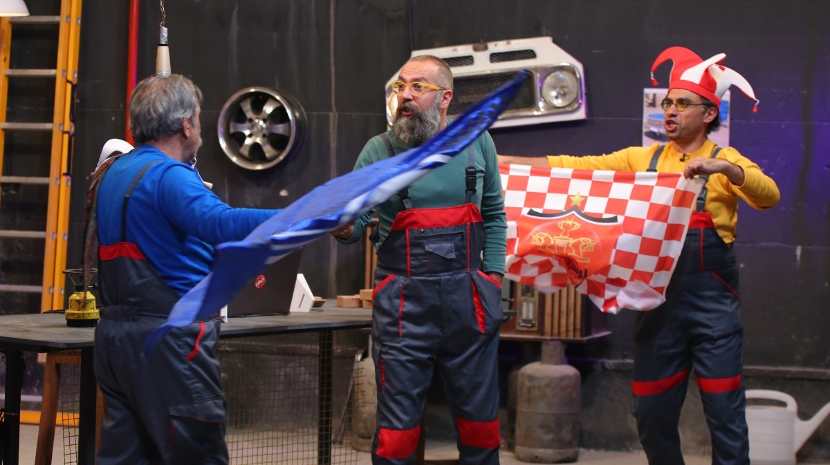 «طنزیم» سراغ هواداری رفت/ حضور متفاوت سه چهره در یک برنامه «طنزیم» سراغ هواداری رفت/ حضور متفاوت سه چهره در یک برنامه