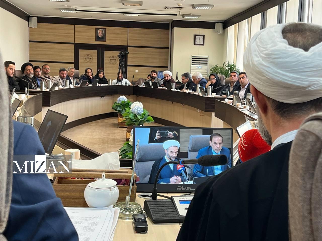 معاون اول قوه قضاییه: جلسات همافزایی با گروههای مردم نهاد به شناخت و حل مشکلات جامعه کمک میکند معاون اول قوه قضاییه: جلسات همافزایی با گروههای مردم نهاد به شناخت و حل مشکلات جامعه کمک میکند