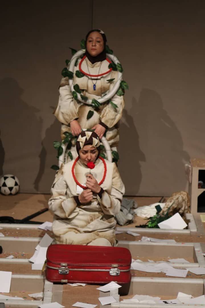 «قلادهای برای یک سگ مرده» در پردیس شهرزاد اجرا میشود «قلادهای برای یک سگ مرده» در پردیس شهرزاد اجرا میشود