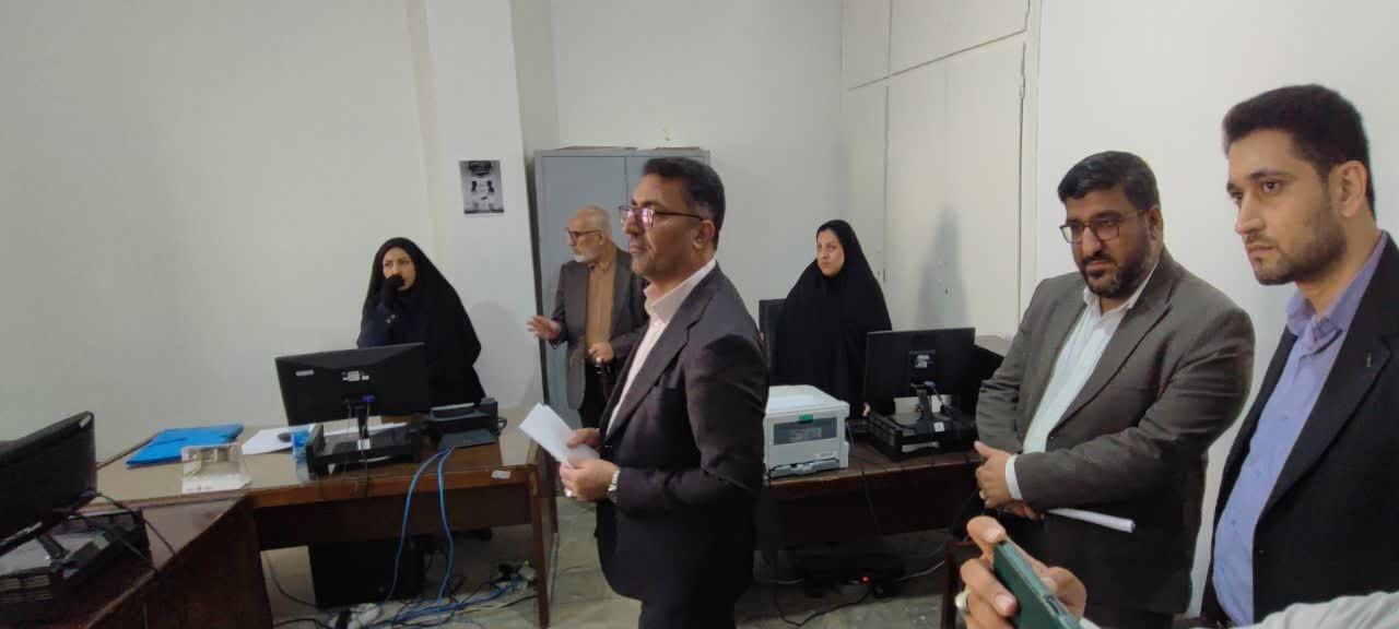 بازدید رئیس کل دادگستری هرمزگان از روند خدمترسانی به مردم در مجتمع دادگاههای صلح بندرعباس بازدید رئیس کل دادگستری هرمزگان از روند خدمترسانی به مردم در مجتمع دادگاههای صلح بندرعباس