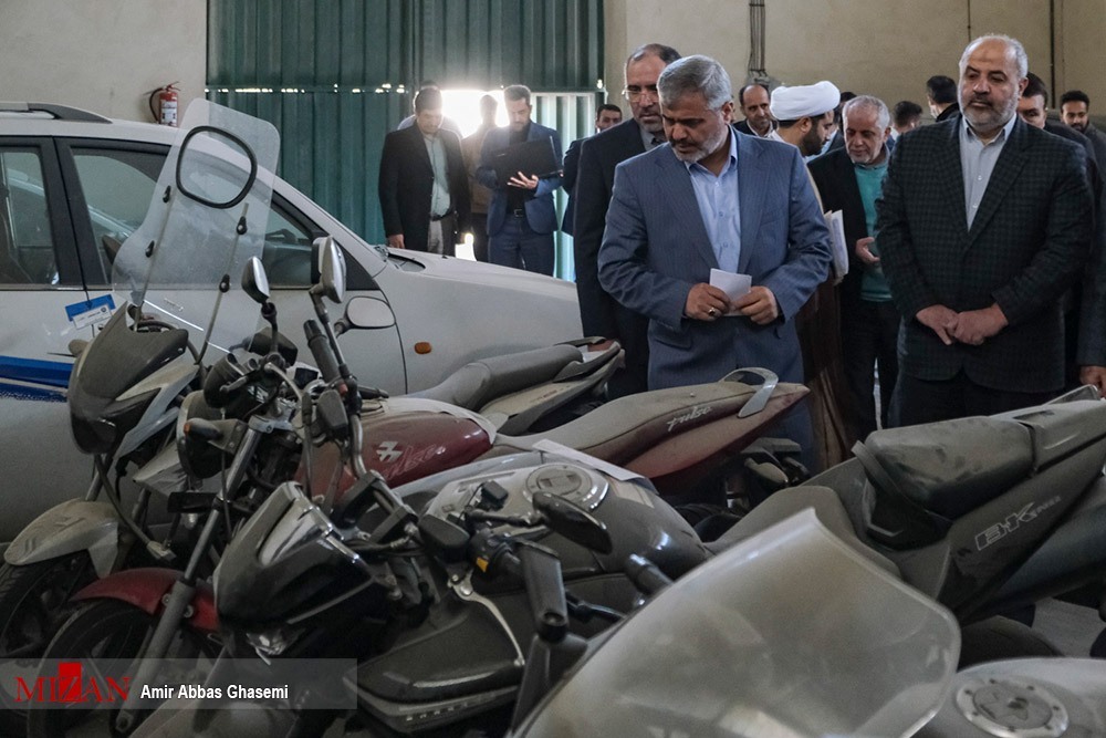 اقدامات مهم دادگستری کل استان تهران برای تعیین تکلیف وسایل نقلیه موجود در پارکینگها/ تشکیل پرونده قضایی برای ۷۸ هزار و ۳۰۴ دستگاه موتور؛ انجام تشریفات قانونی برای ۱۷ هزار و ۱۸ خودرو اقدامات مهم دادگستری کل استان تهران برای تعیین تکلیف وسایل نقلیه موجود در پارکینگها/ تشکیل پرونده قضایی برای ۷۸ هزار و ۳۰۴ دستگاه موتور؛ انجام تشریفات قانونی برای ۱۷ هزار و ۱۸ خودرو