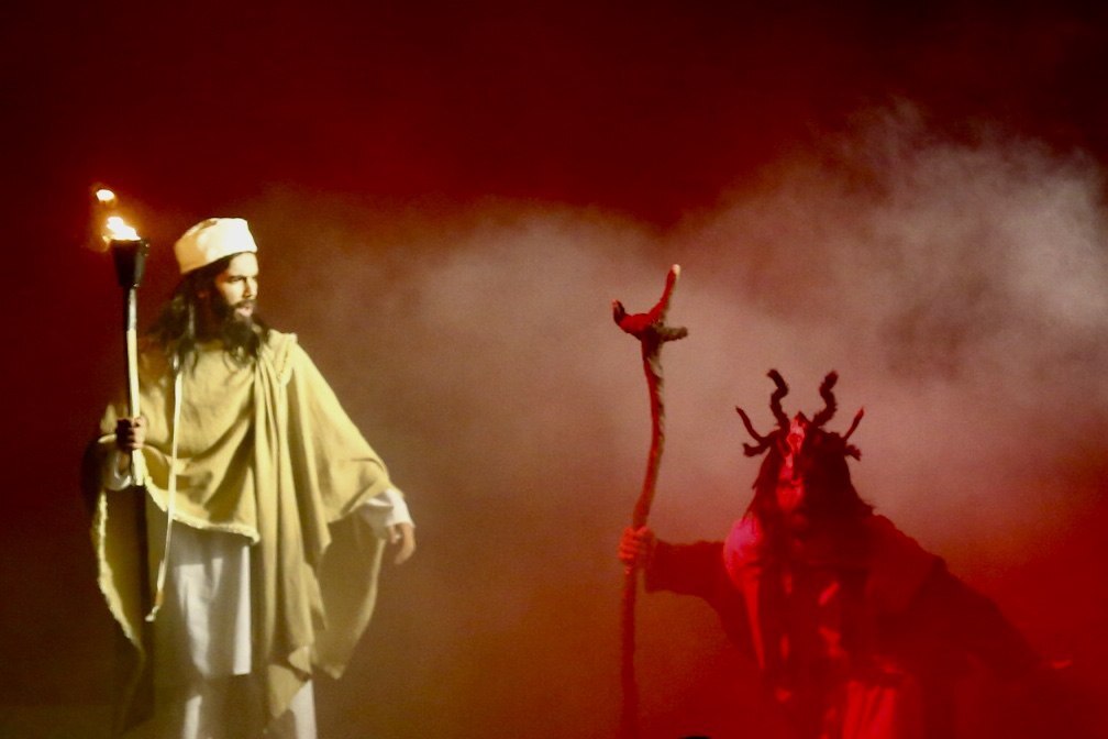 «سفیران عشق» تقویتکننده رویکرد هنری کنگرههای شهدا است «سفیران عشق» تقویتکننده رویکرد هنری کنگرههای شهدا است