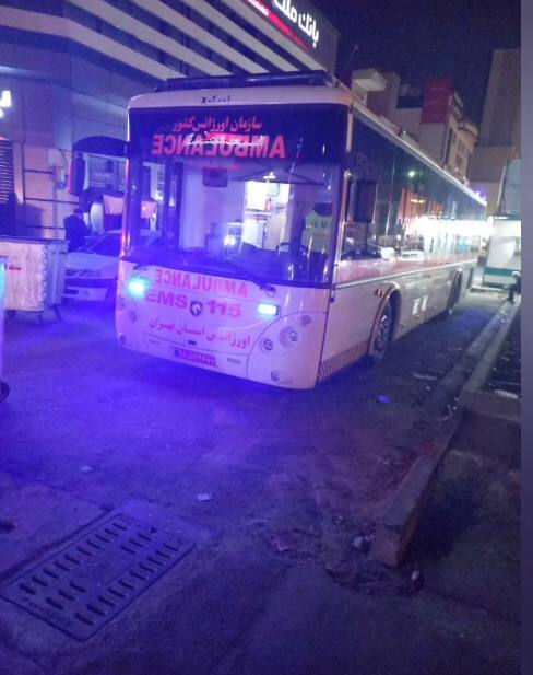 آتشسوزی در استخر موجهای طلایی ١٩ نفر مصدوم برجای گذاشت آتشسوزی در استخر موجهای طلایی ١٩ نفر مصدوم برجای گذاشت