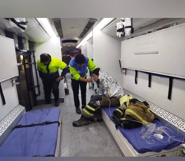 آتشسوزی در استخر موجهای طلایی ١٩ نفر مصدوم برجای گذاشت آتشسوزی در استخر موجهای طلایی ١٩ نفر مصدوم برجای گذاشت