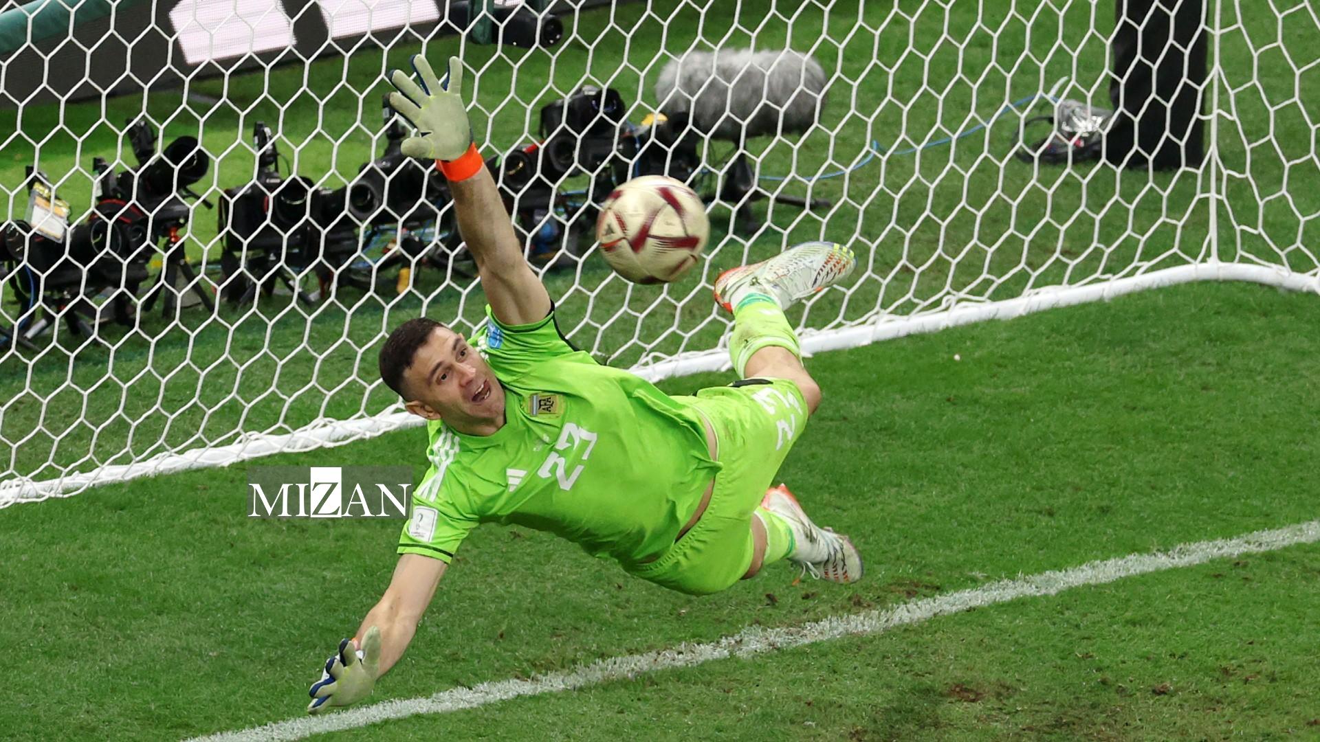 توپ طلا ۲۰۲۴| لیست کامل نامزدهای جایزه فرانس فوتبال؛ نگاهها خیره به وینی توپ طلا ۲۰۲۴| لیست کامل نامزدهای جایزه فرانس فوتبال؛ نگاهها خیره به وینی