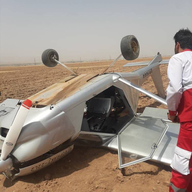سقوط یک هواپیمای آموزشی در فارس سقوط یک هواپیمای آموزشی در فارس