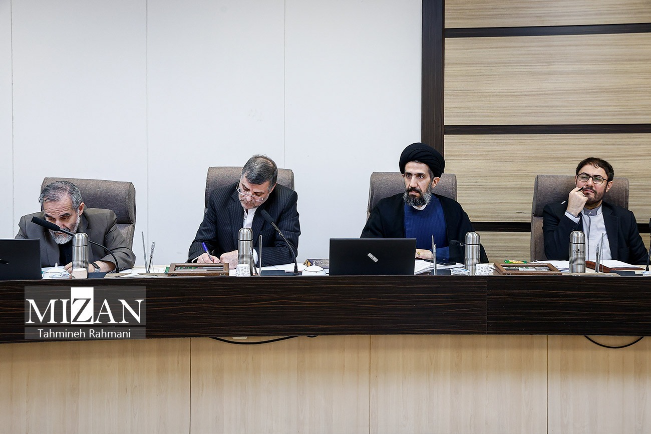 دیدار مجمع نمایندگان استان کردستان با معاون اول قوه قضاییه/ حجتالاسلام والمسلمین خلیلی: مشکلات مردم استان احصا و توسط نمایندگان و دستگاه قضایی و اجرایی پیگیری شود دیدار مجمع نمایندگان استان کردستان با معاون اول قوه قضاییه/ حجتالاسلام والمسلمین خلیلی: مشکلات مردم استان احصا و توسط نمایندگان و دستگاه قضایی و اجرایی پیگیری شود