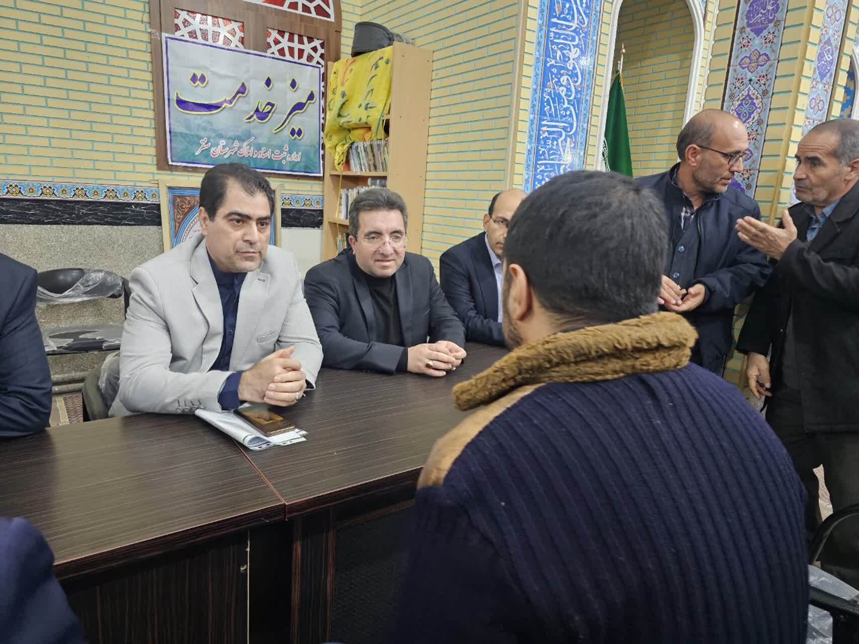 رئیس سازمان ثبت: دستگاه قضا برای حل مشکل واحد پتروشیمی سنقر ورود میکند/ مشکل تامین آب سنقر نیازمند تامین منابع جدید است رئیس سازمان ثبت: دستگاه قضا برای حل مشکل واحد پتروشیمی سنقر ورود میکند/ مشکل تامین آب سنقر نیازمند تامین منابع جدید است