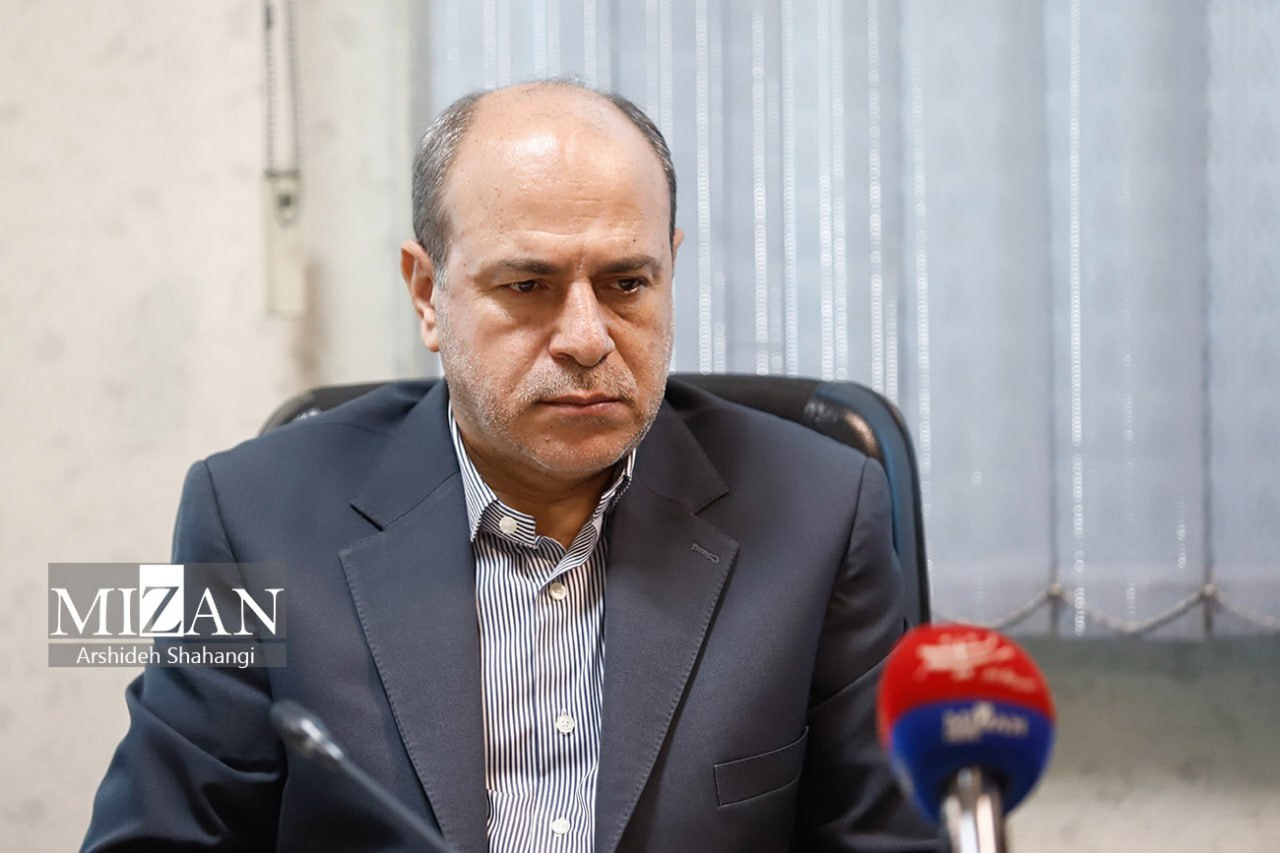 نشست تخصصی بررسی و آسیب شناسی «قانون الزام به ثبت رسمی اموال غیر منقول» نشست تخصصی بررسی و آسیب شناسی «قانون الزام به ثبت رسمی اموال غیر منقول»