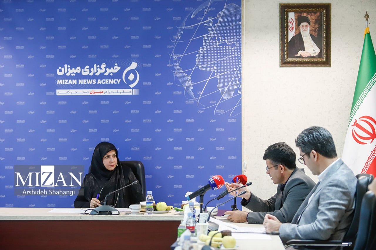 نشست تخصصی بررسی و آسیب شناسی «قانون الزام به ثبت رسمی اموال غیر منقول» نشست تخصصی بررسی و آسیب شناسی «قانون الزام به ثبت رسمی اموال غیر منقول»