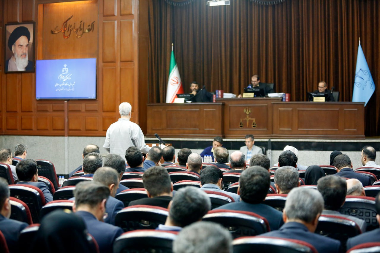 آغاز دفاع متهم ردیف اول پرونده چای دبش آغاز دفاع متهم ردیف اول پرونده چای دبش