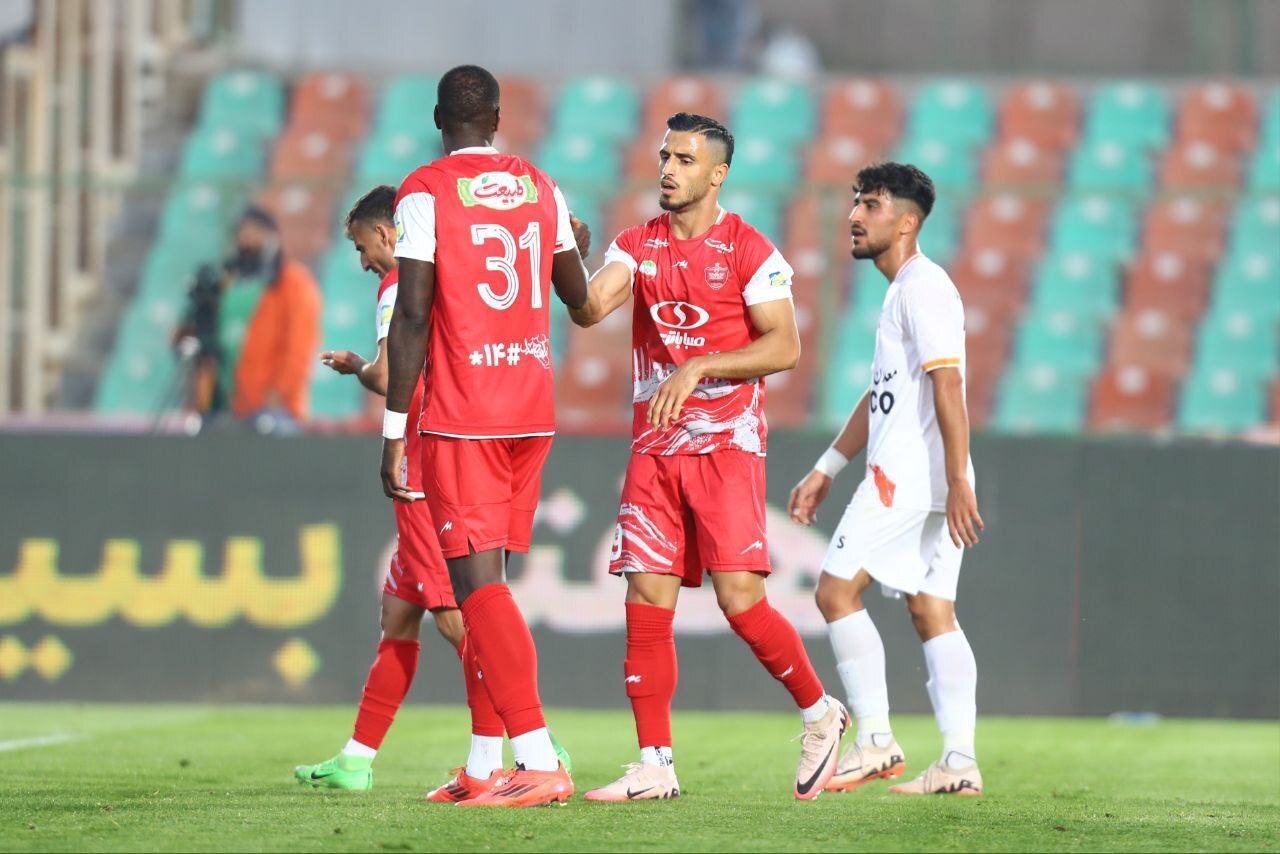 ضعف جدی مهاجمان میلیاردی با کیفیت دوزاری؛ مدافعان راه گلزنی را به آنها یاد دهند! ضعف جدی مهاجمان میلیاردی با کیفیت دوزاری؛ مدافعان راه گلزنی را به آنها یاد دهند!