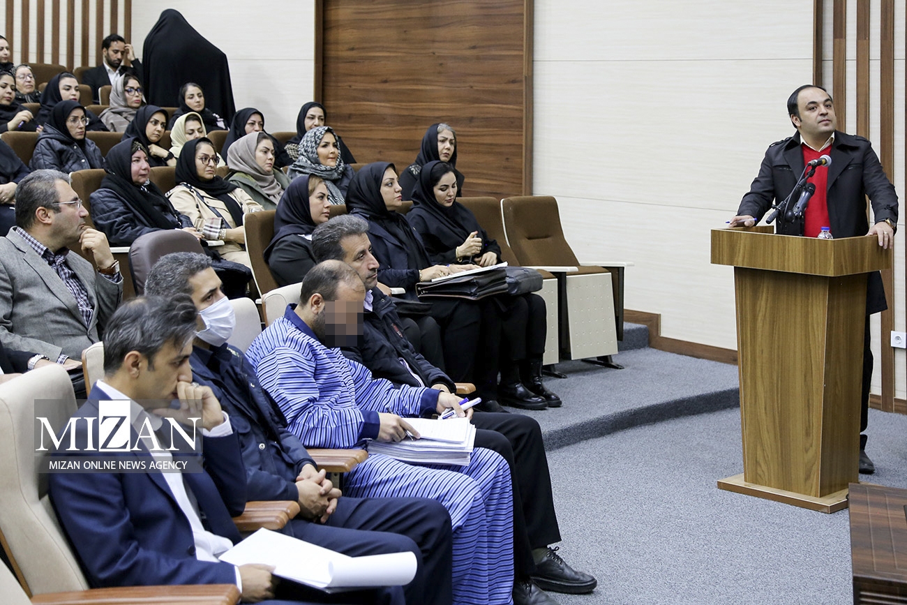 دومین جلسه رسیدگی به پرونده کثیرالشاکی «رضایت خودرو طراوت نوین» برگزار شد/ متهم ردیف اول در دادگاه: بزرگترین کار دلالی است/ سود را از طریق تورم پرداخت میکردیم!/ قاضی خطاب به متهم: قبل از دستگیری چندین مرحله فرصت داده شد که مطالبات را تسویه کنید دومین جلسه رسیدگی به پرونده کثیرالشاکی «رضایت خودرو طراوت نوین» برگزار شد/ متهم ردیف اول در دادگاه: بزرگترین کار دلالی است/ سود را از طریق تورم پرداخت میکردیم!/ قاضی خطاب به متهم: قبل از دستگیری چندین مرحله فرصت داده شد که مطالبات را تسویه کنید