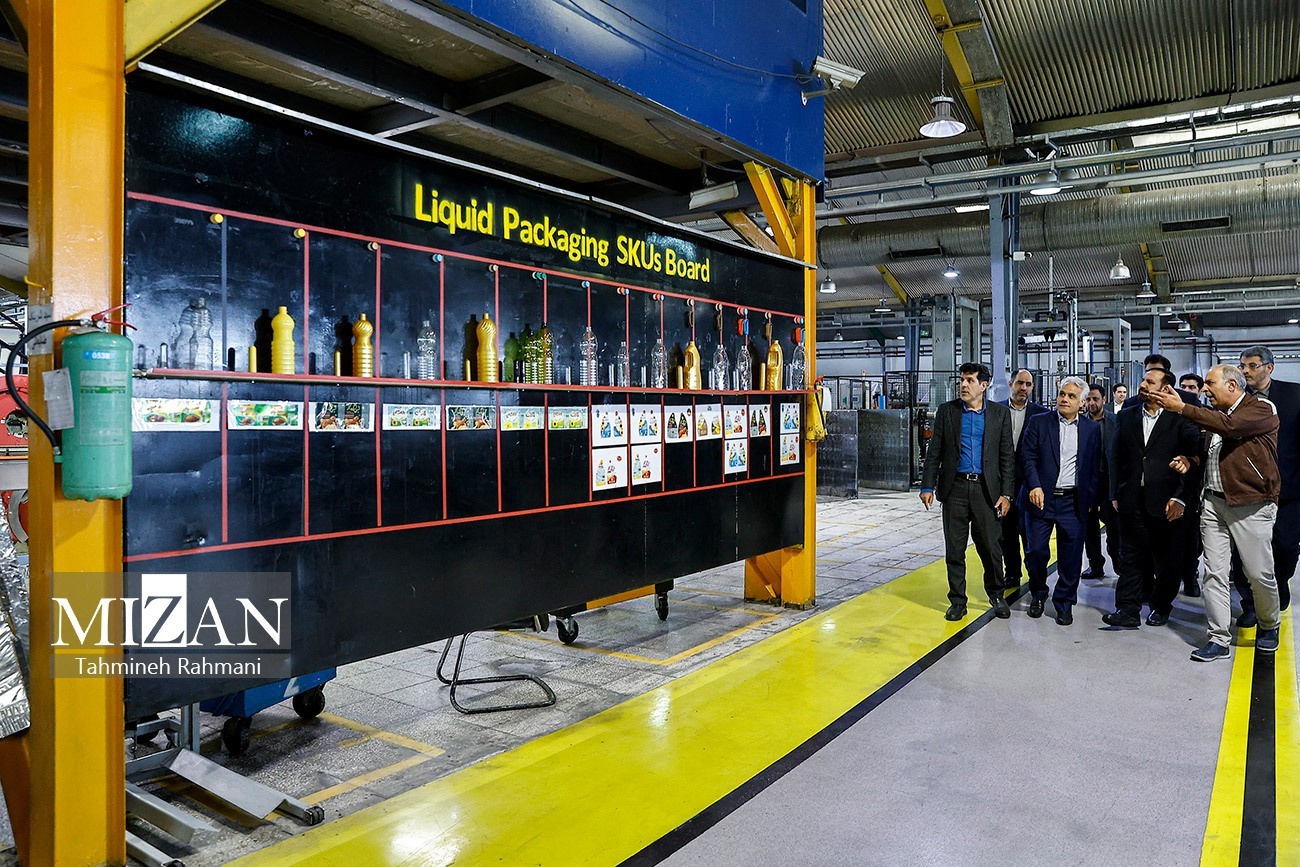 دادستان تهران به منظور کمک به تحقق شعار سال از ۲ واحد تولیدی بهشهر و مشکات بازدید کرد/صالحی: اختصاص شماره ویژه به منظور اخذ مشکلات تولیدکنندگان و پاسخگویی حداکثری به آنها / تاکید بر پرهیز از صدور بخشنامههای خلق الساعه توسط مدیران دادستان تهران به منظور کمک به تحقق شعار سال از ۲ واحد تولیدی بهشهر و مشکات بازدید کرد/صالحی: اختصاص شماره ویژه به منظور اخذ مشکلات تولیدکنندگان و پاسخگویی حداکثری به آنها / تاکید بر پرهیز از صدور بخشنامههای خلق الساعه توسط مدیران