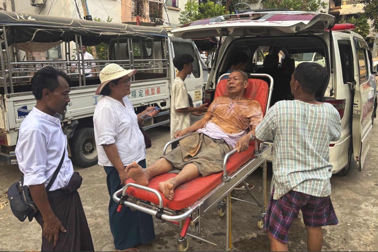 افزایش قربانیان زمینلرزه در میانمار و تایلند به بیش از هزار نفر افزایش قربانیان زمینلرزه در میانمار و تایلند به بیش از هزار نفر