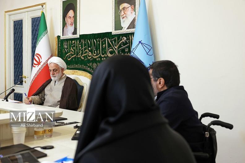 تلاش دادگستری لرستان برای تحقق عدالت/ مسئولان قضایی استان لرستان به مشکلات بیش از ۵۵ هزار نفر رسیدگی کردند/ ارائه مشاوره حضوری رایگان به بیش از ۴۸ هزار مراجعهکننده تلاش دادگستری لرستان برای تحقق عدالت/ مسئولان قضایی استان لرستان به مشکلات بیش از ۵۵ هزار نفر رسیدگی کردند/ ارائه مشاوره حضوری رایگان به بیش از ۴۸ هزار مراجعهکننده