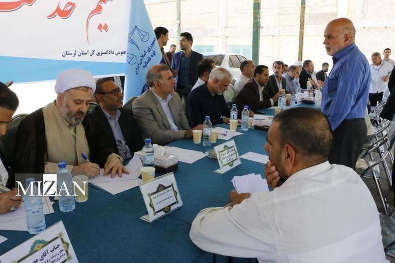 تلاش دادگستری لرستان برای تحقق عدالت/ مسئولان قضایی استان لرستان به مشکلات بیش از ۵۵ هزار نفر رسیدگی کردند/ ارائه مشاوره حضوری رایگان به بیش از ۴۸ هزار مراجعهکننده تلاش دادگستری لرستان برای تحقق عدالت/ مسئولان قضایی استان لرستان به مشکلات بیش از ۵۵ هزار نفر رسیدگی کردند/ ارائه مشاوره حضوری رایگان به بیش از ۴۸ هزار مراجعهکننده