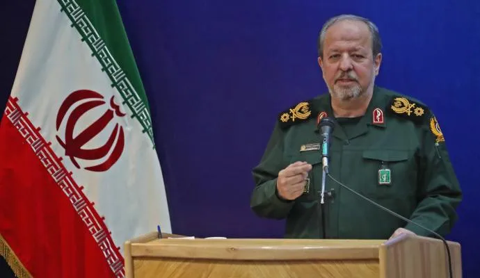 سرپرست وزارت دفاع: صنعت دفاعی باید سریع‌تر از نیاز میدان نبرد حرکت کند