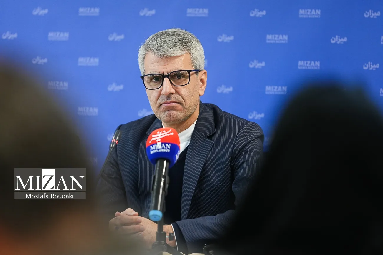 بقایی: تفاهم با عمان به معنای بازگشایی تنگه هرمز نیست