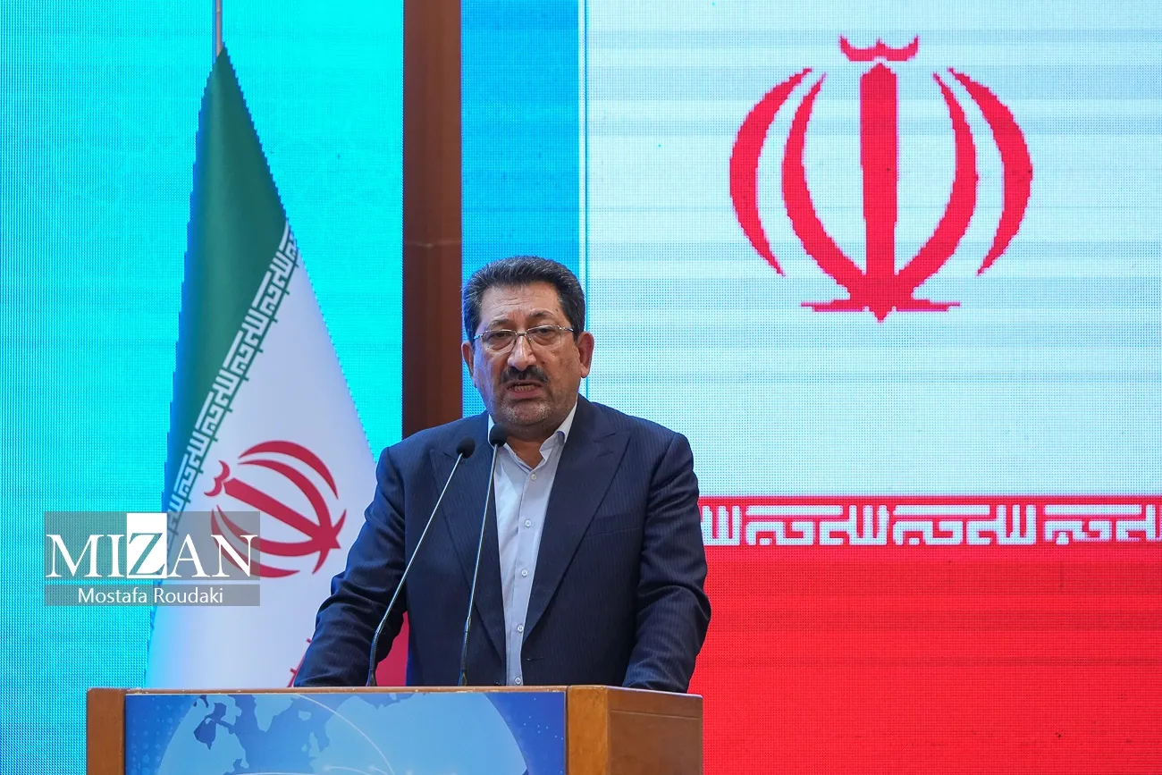 وزیر صمت: امکان ایجاد انحصار در کالاها کاهش یافت/ سند آیین‌نامه ساماندهی خودرو در دولت تصویب شد