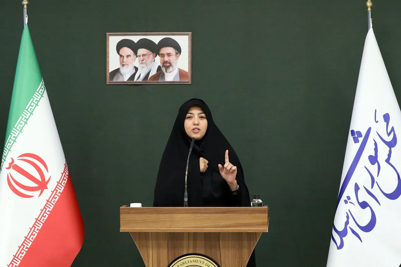 نقش زنان در جنگ نظامی و اقتصادی؛ از حفظ استحکام خانواده تا مدیریت شرایط معیشتی