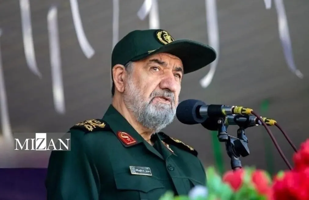 محسن رضایی: اگر امریکایی‌ها جنگ را ادامه دهند وارد مرحله تهاجمی خواهیم شد